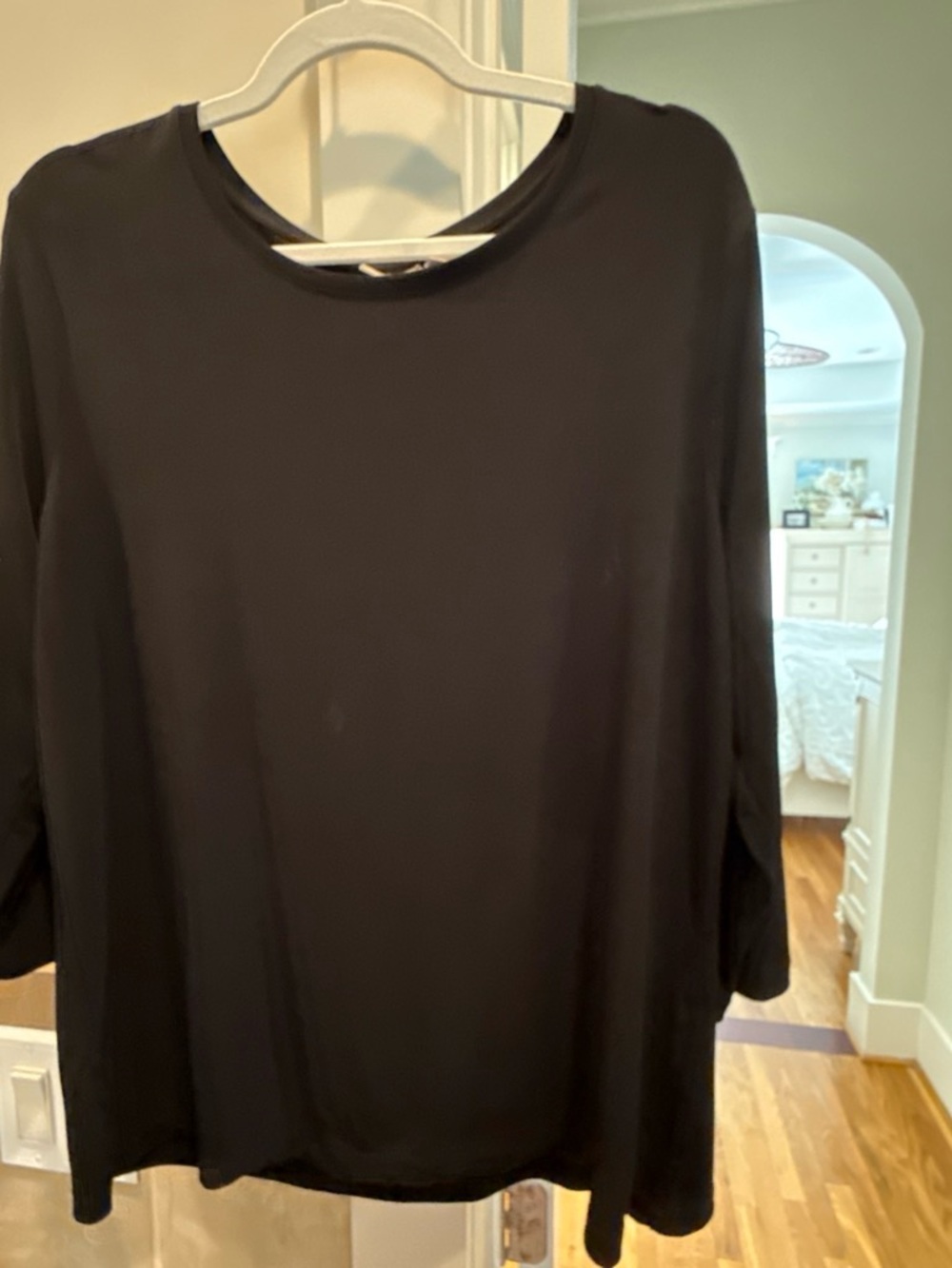 Chico's Black Long-Sleeve Crewneck Top